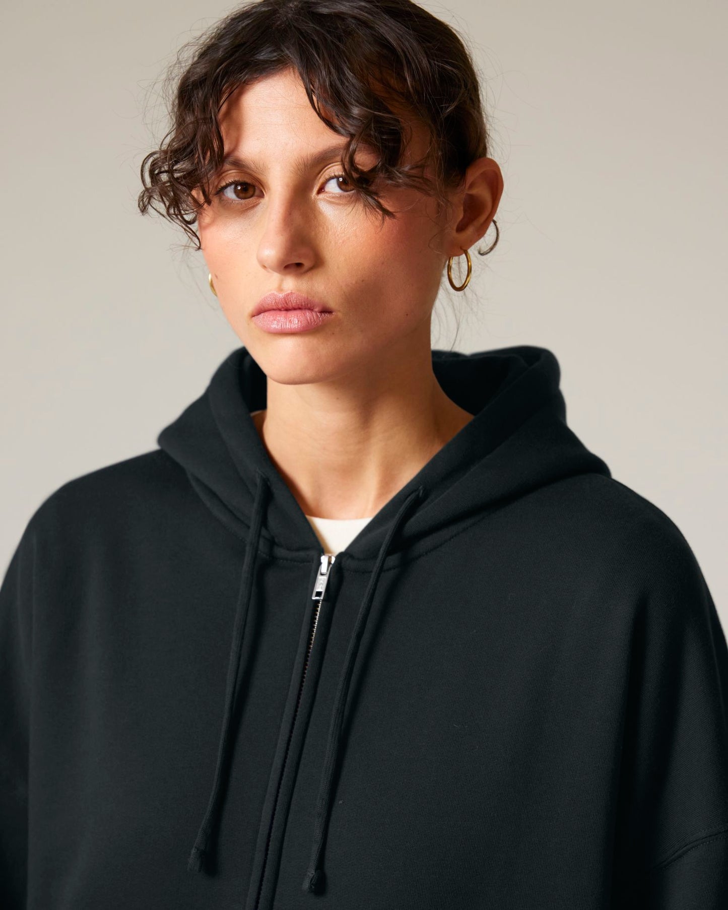Black - C002