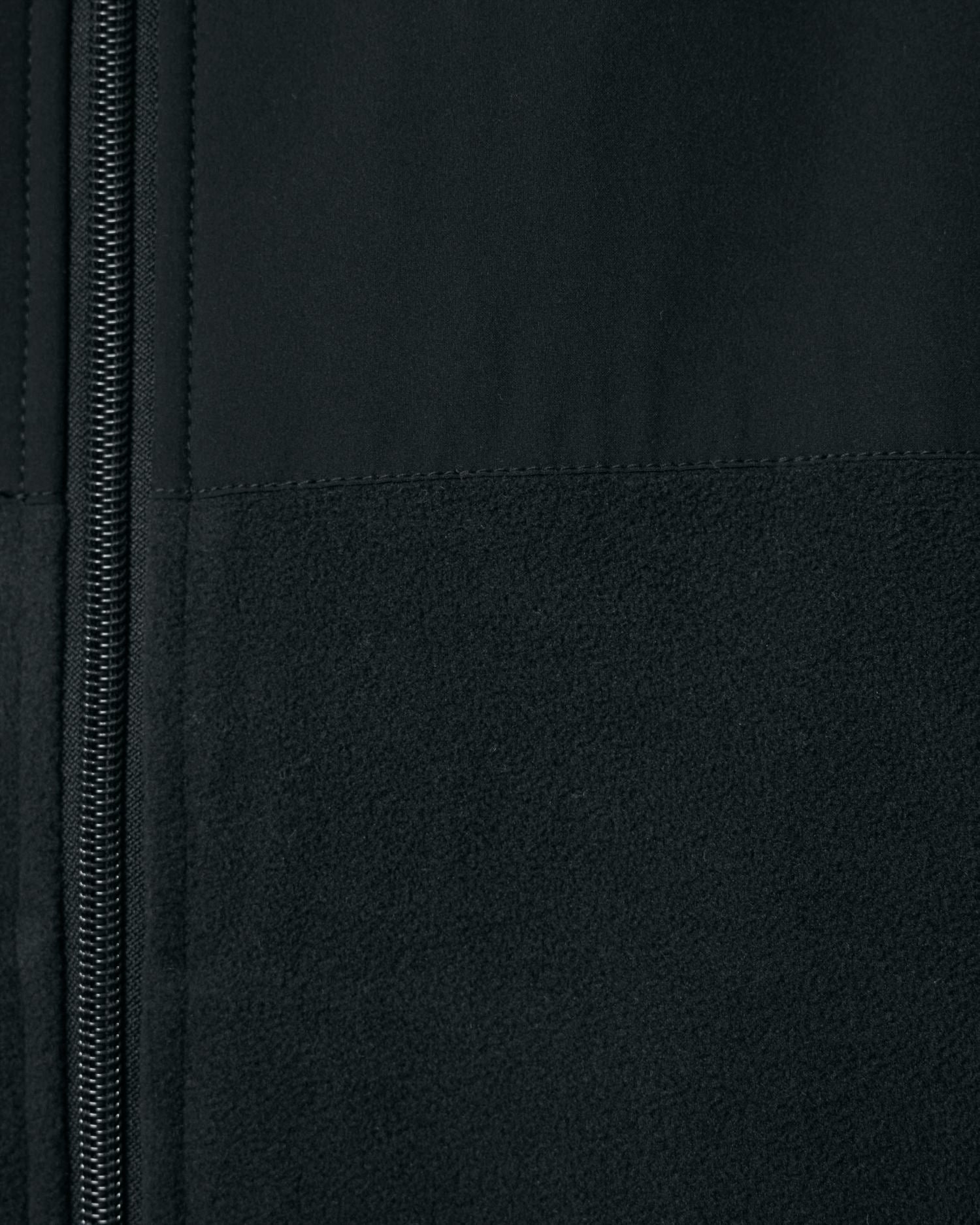 Black - C002