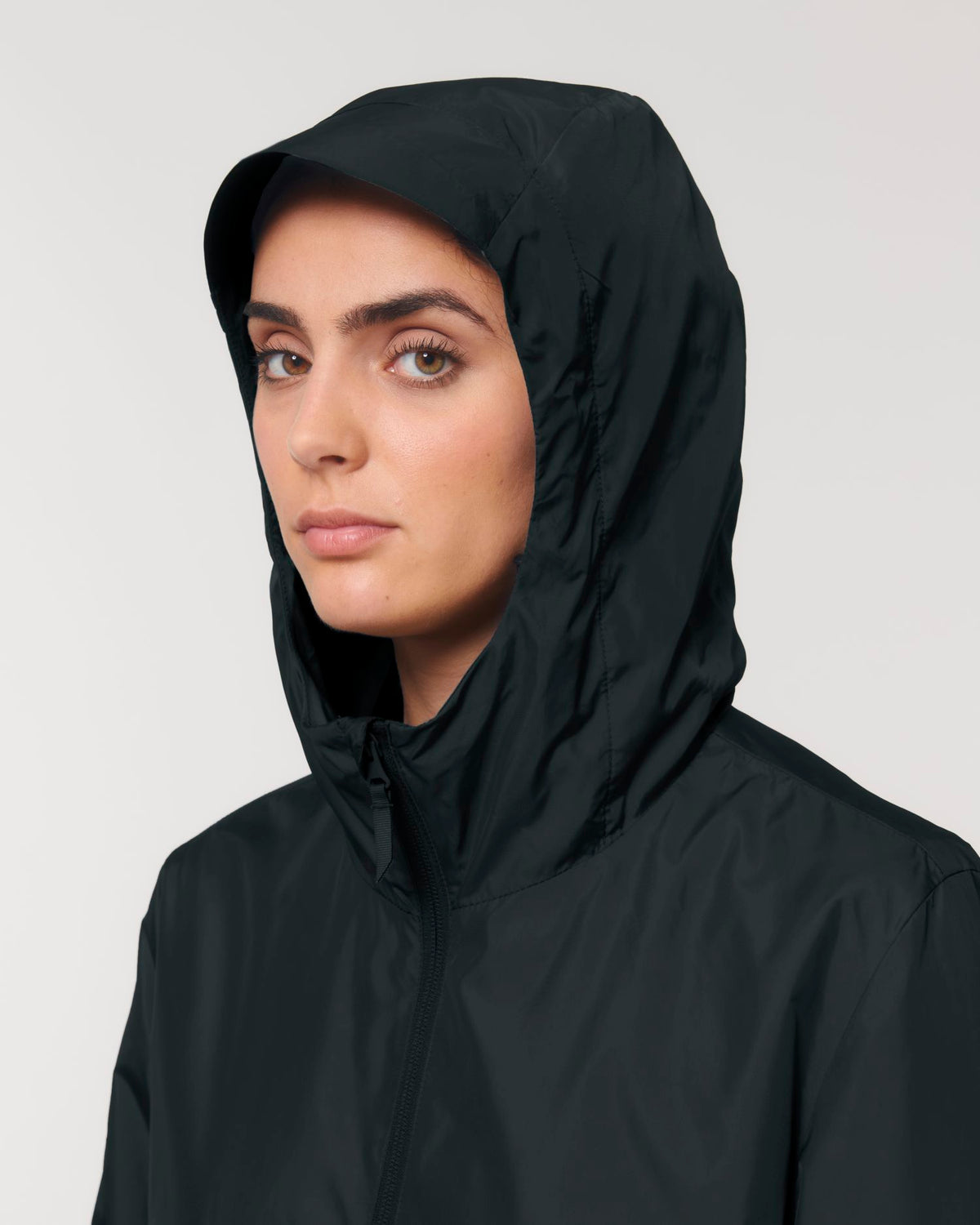 Black - C002