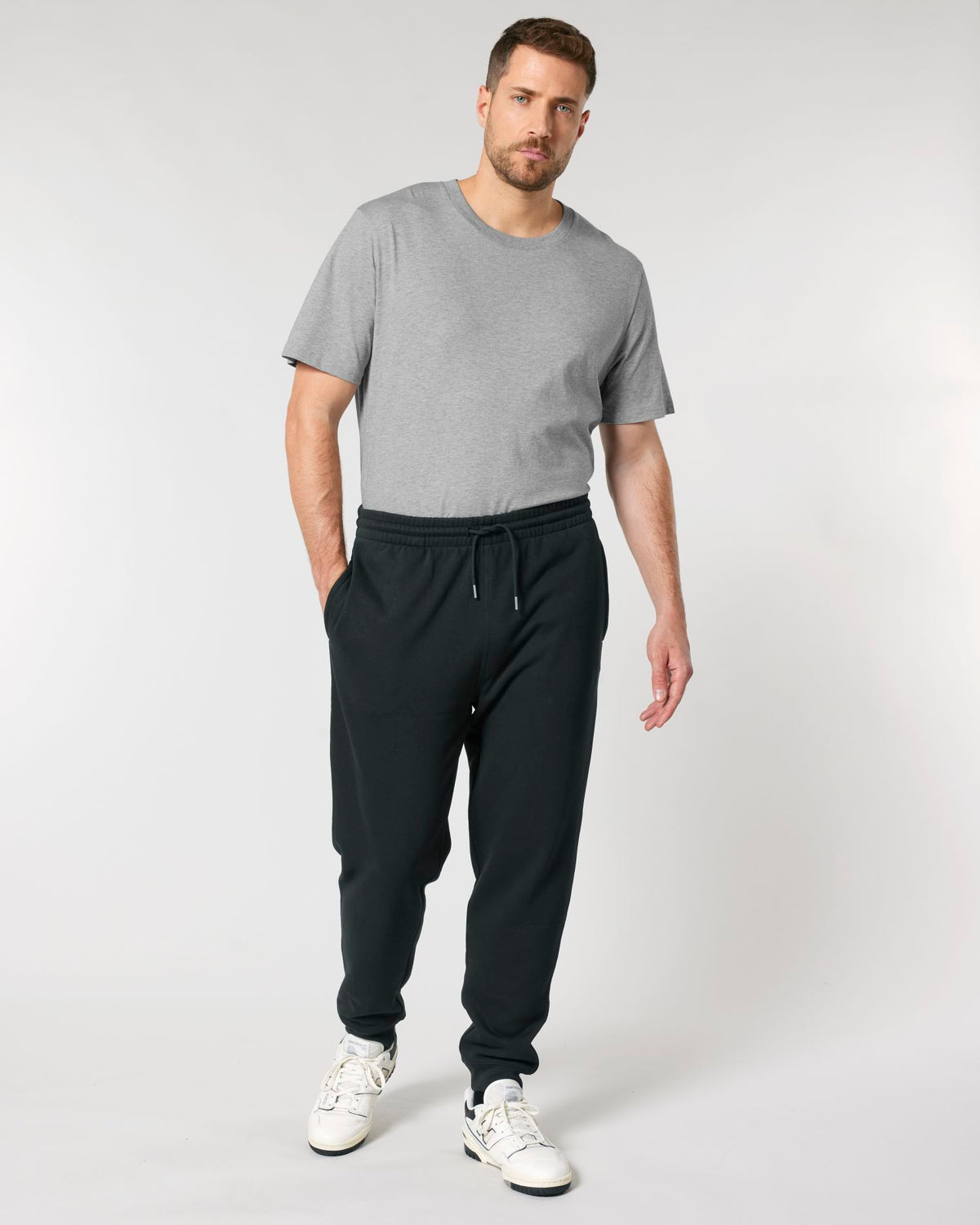 Black - C002
