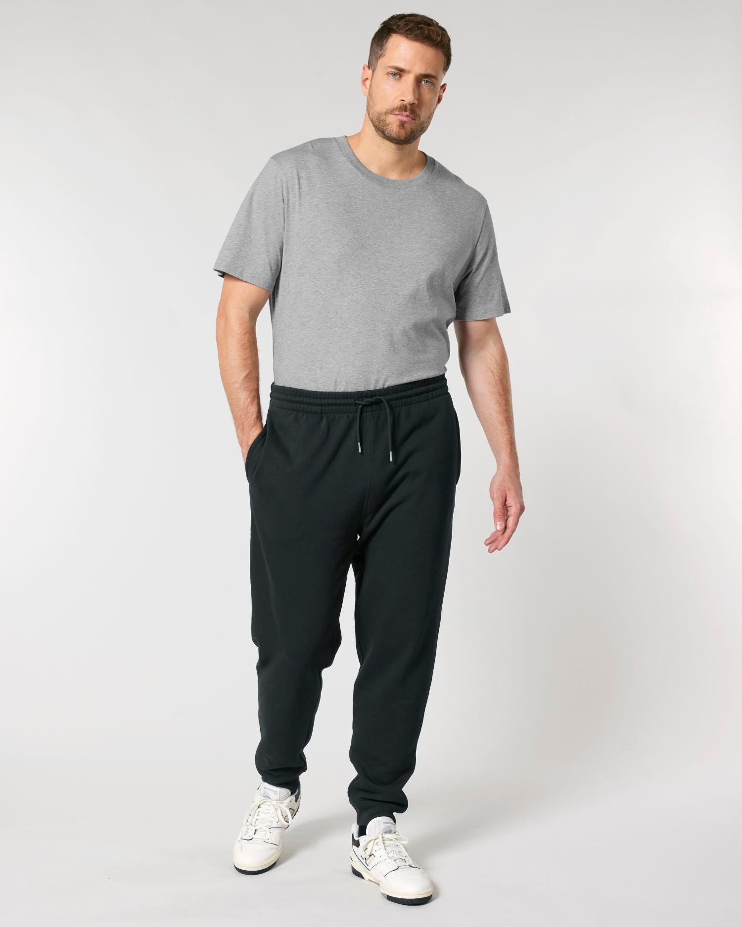 Black - C002
