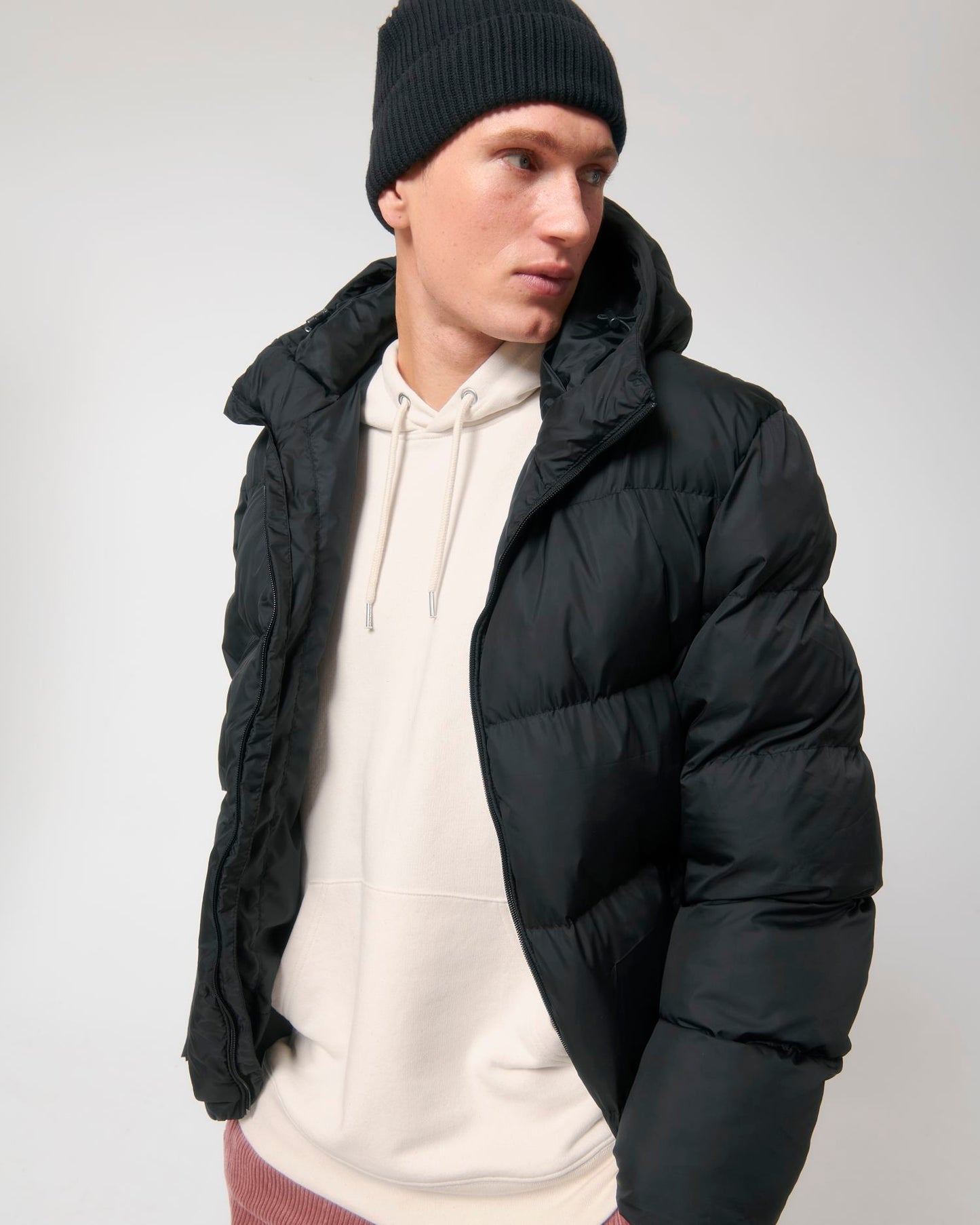 Black - C002
