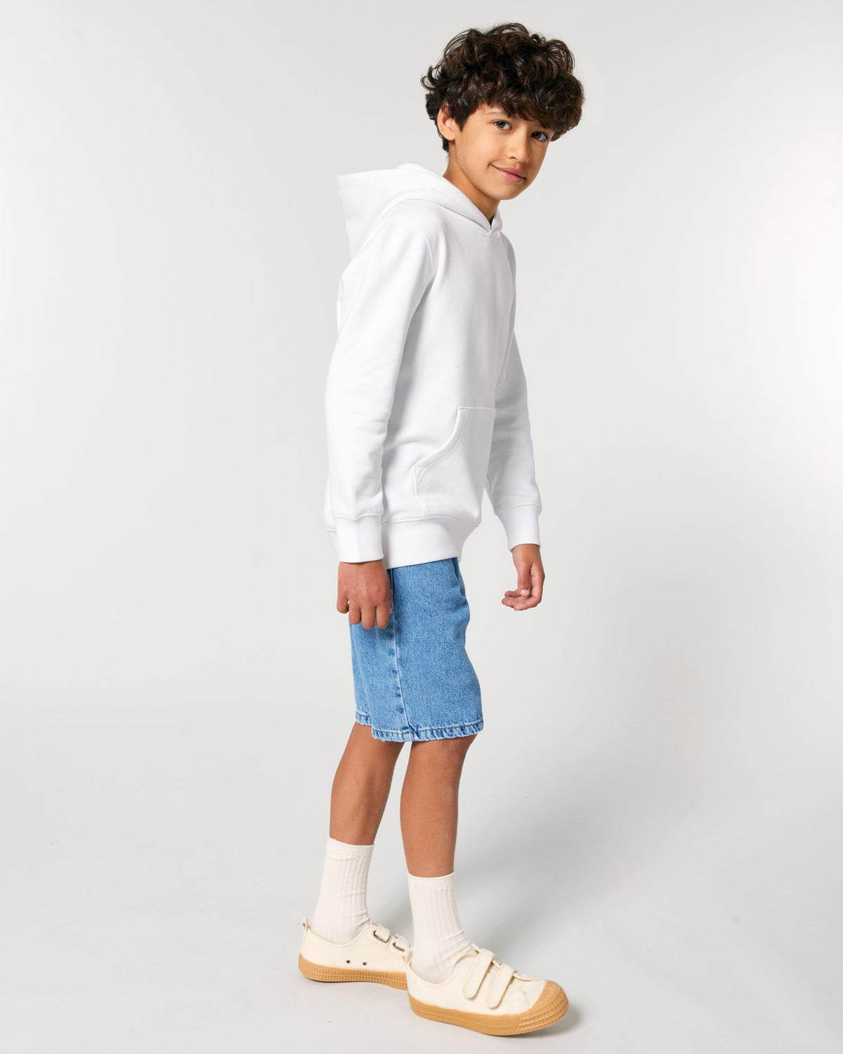 White - C001