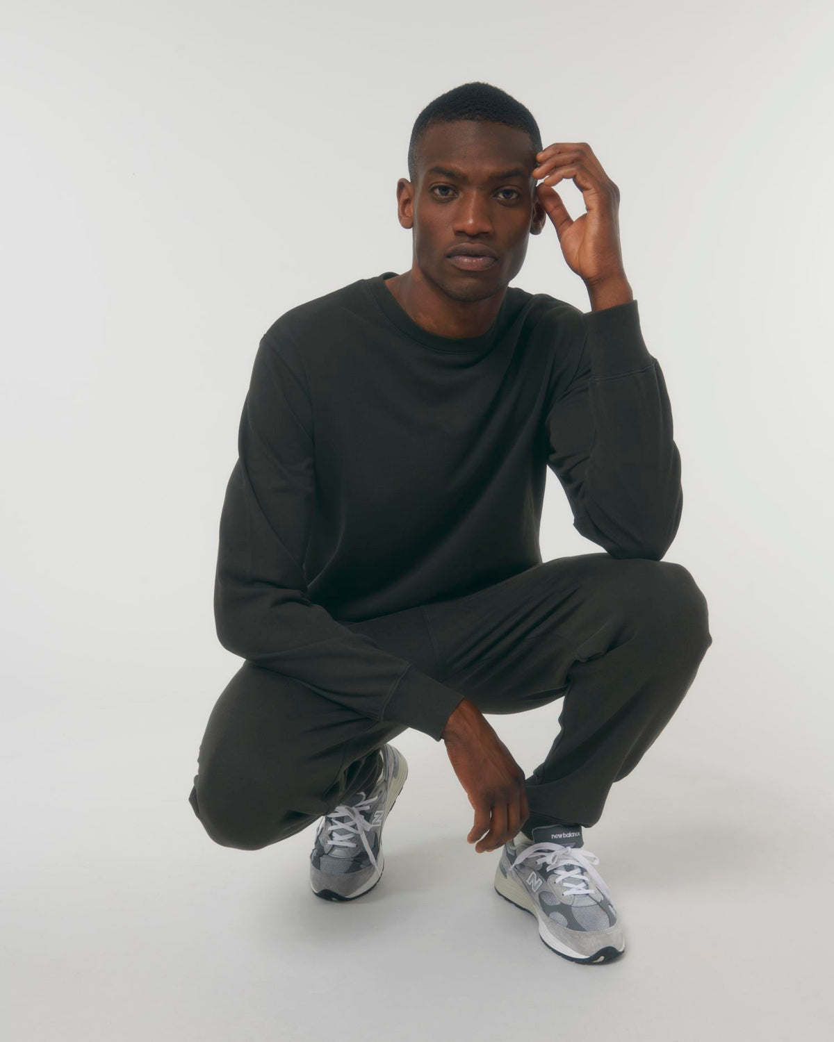 G. Dyed Black Rock - C140