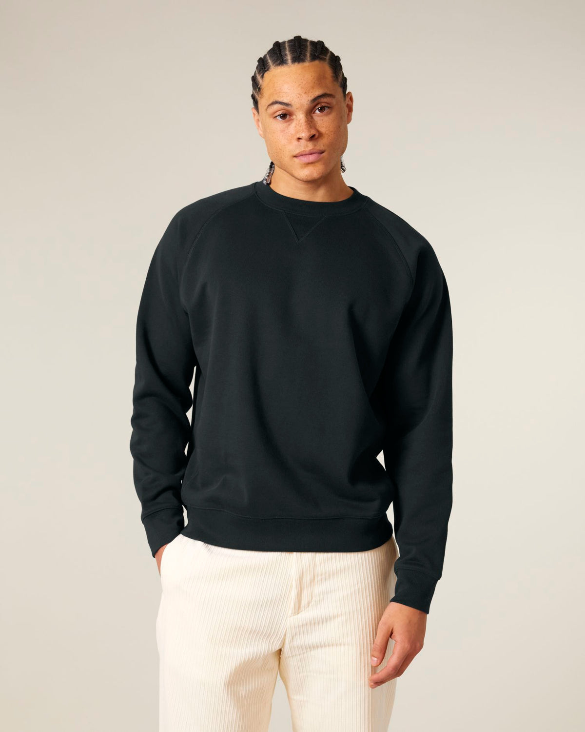 Black - C002