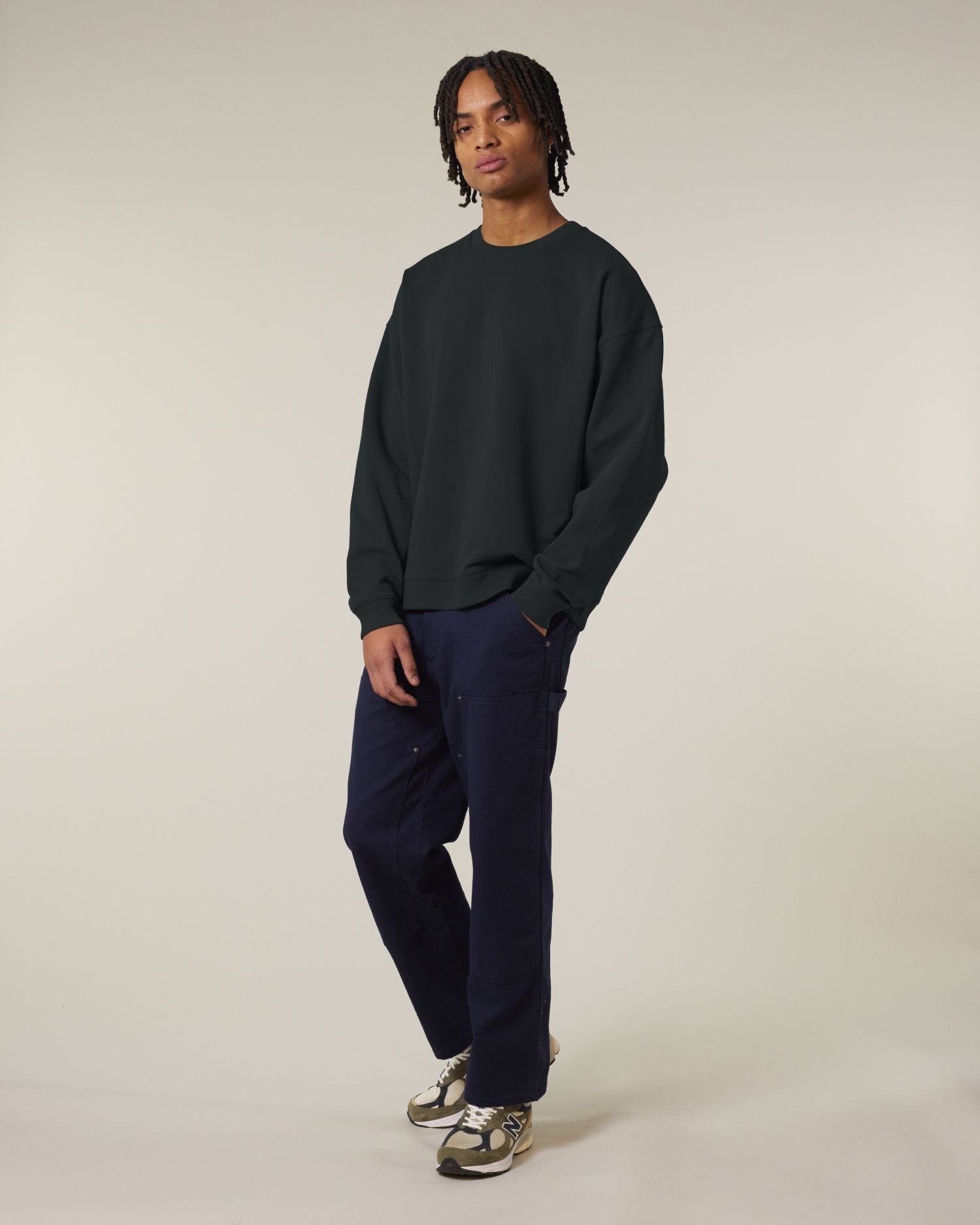 Black - C002