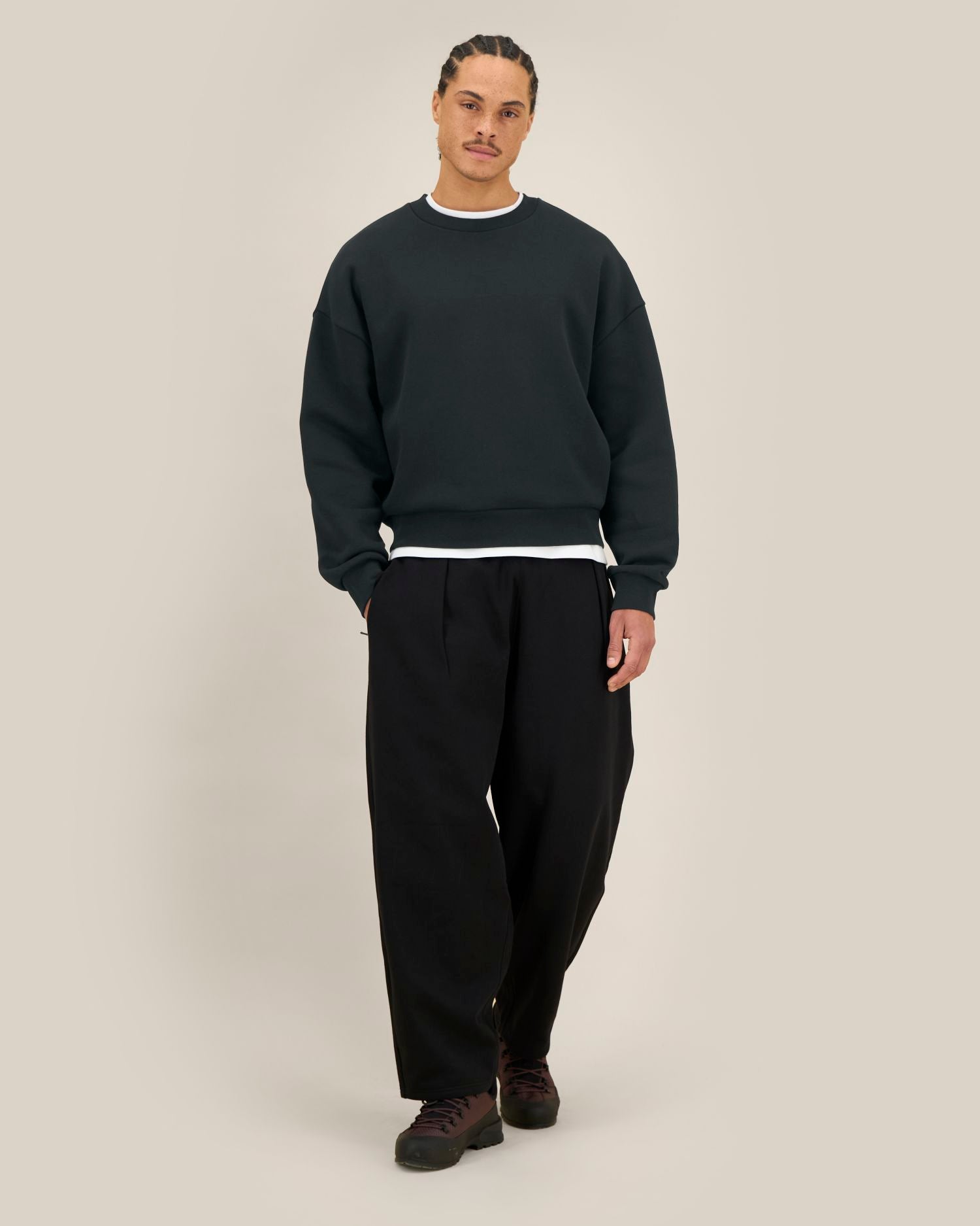 Black - C002