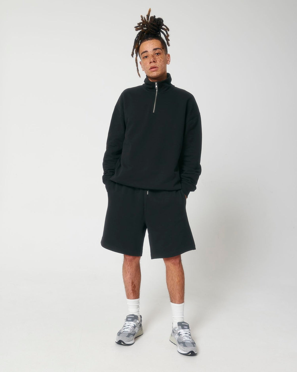 Black - C002