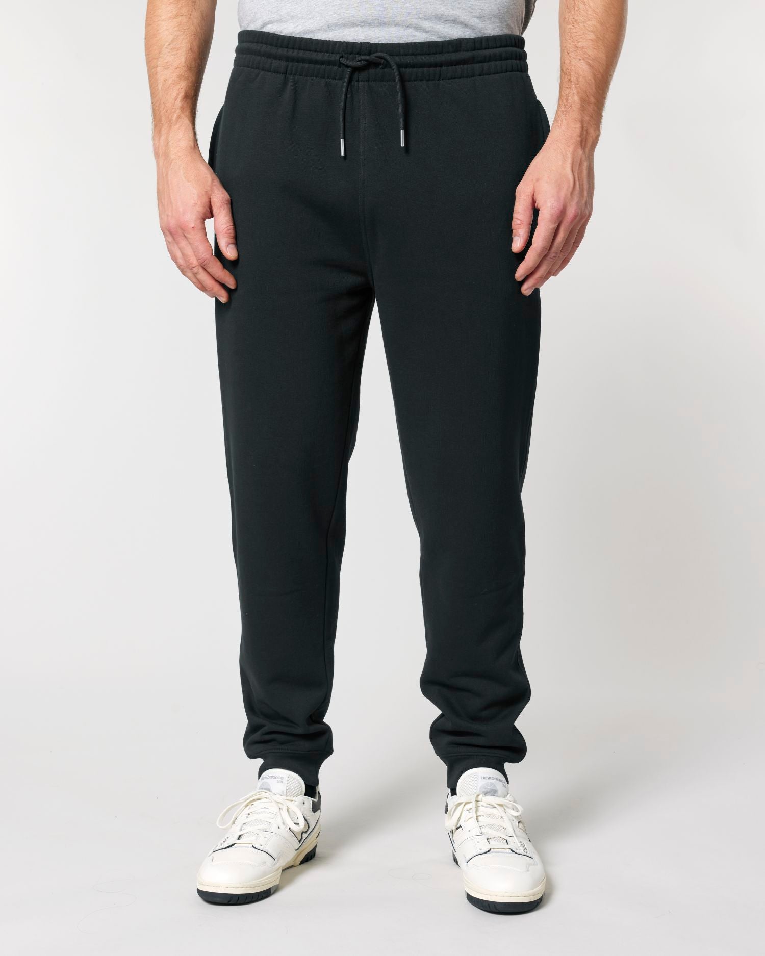 Black - C002