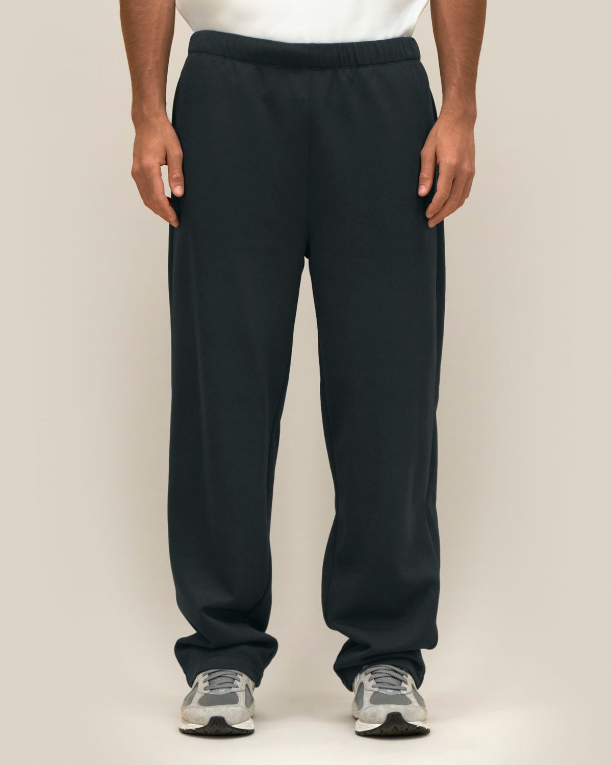 Black - C002