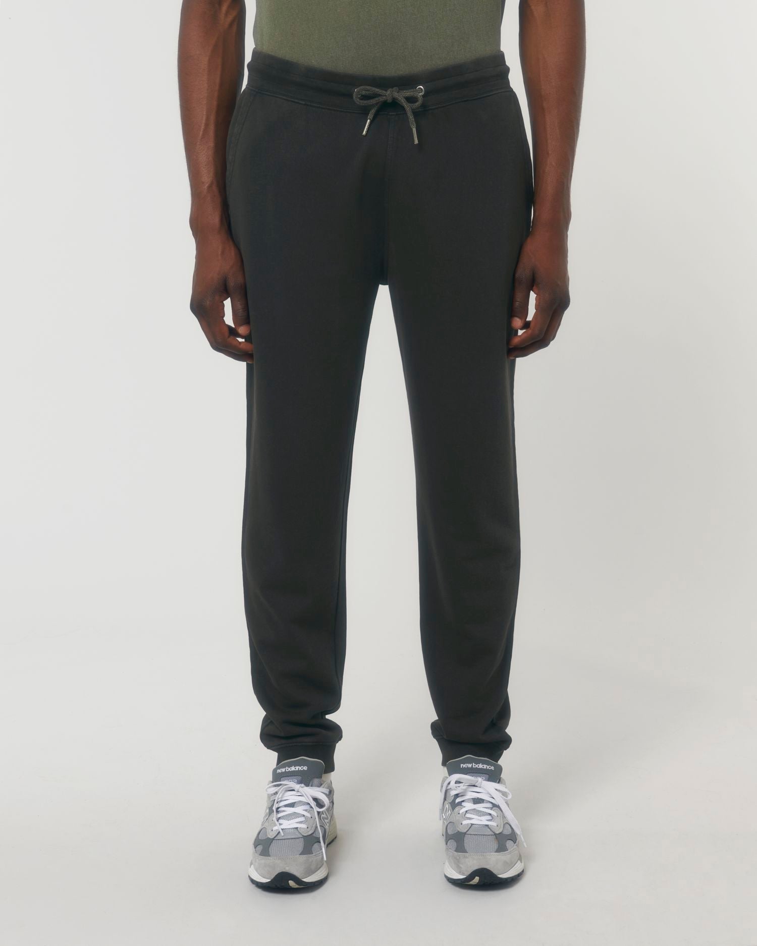 G. Dyed Black Rock - C140