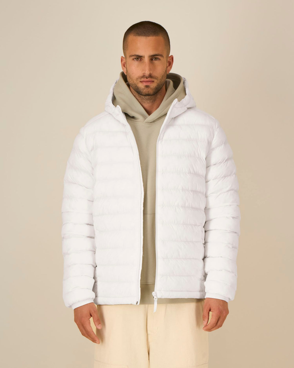 Off White - C018
