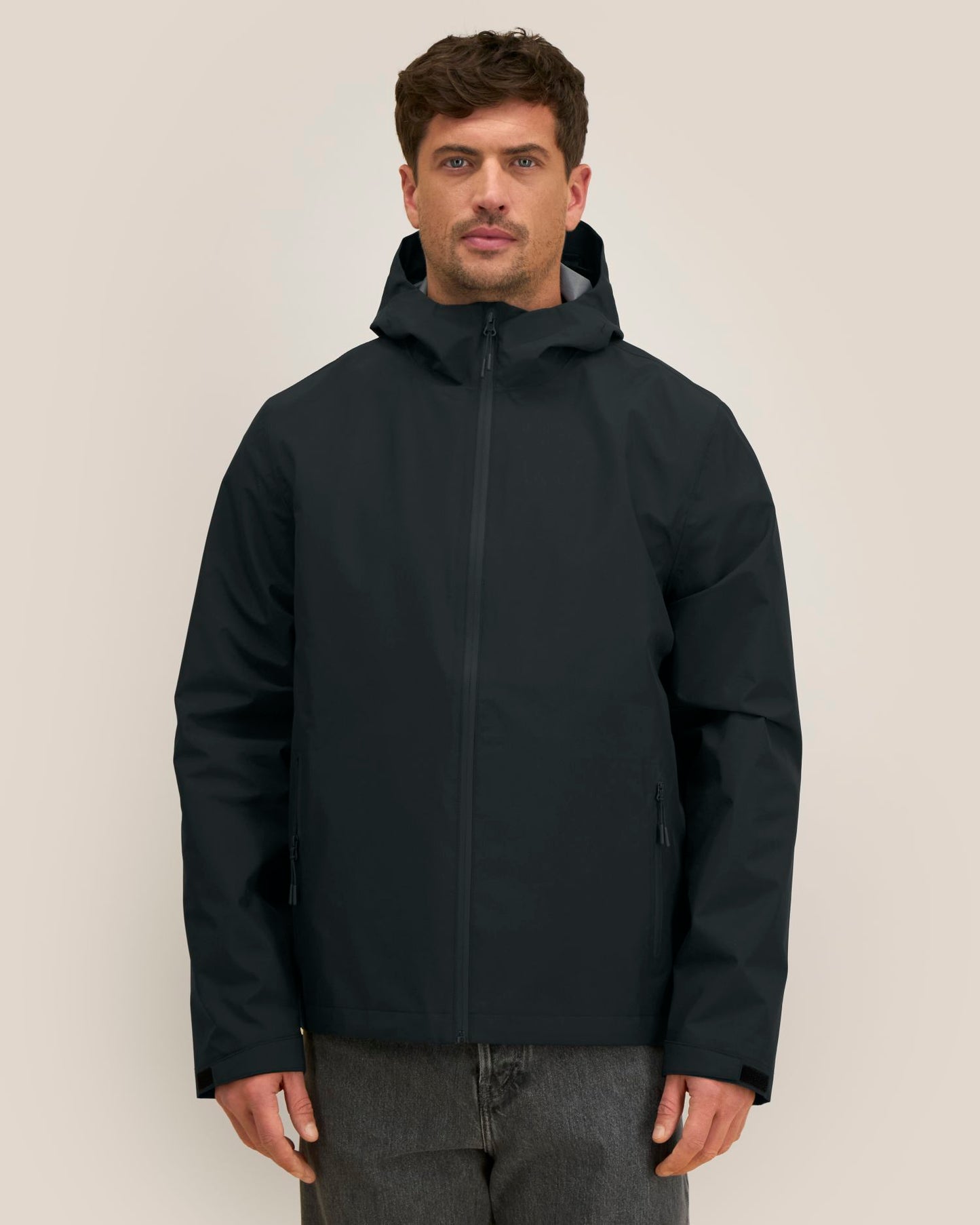 Black - C002