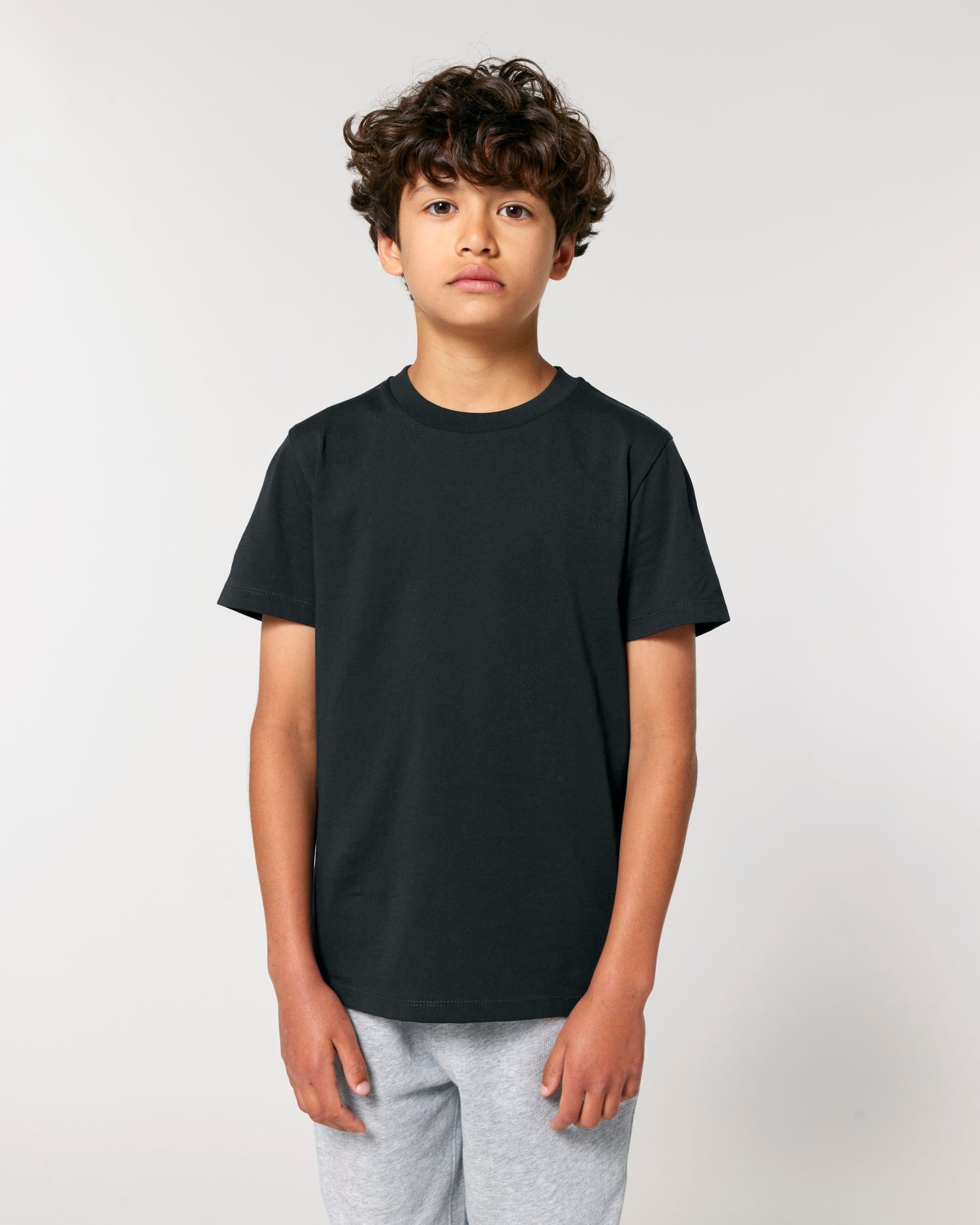 Black - C002