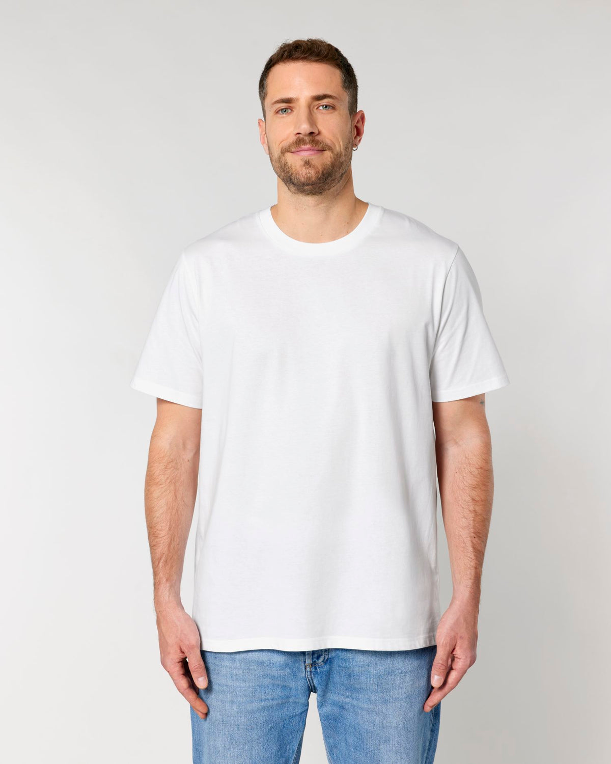 White - C001