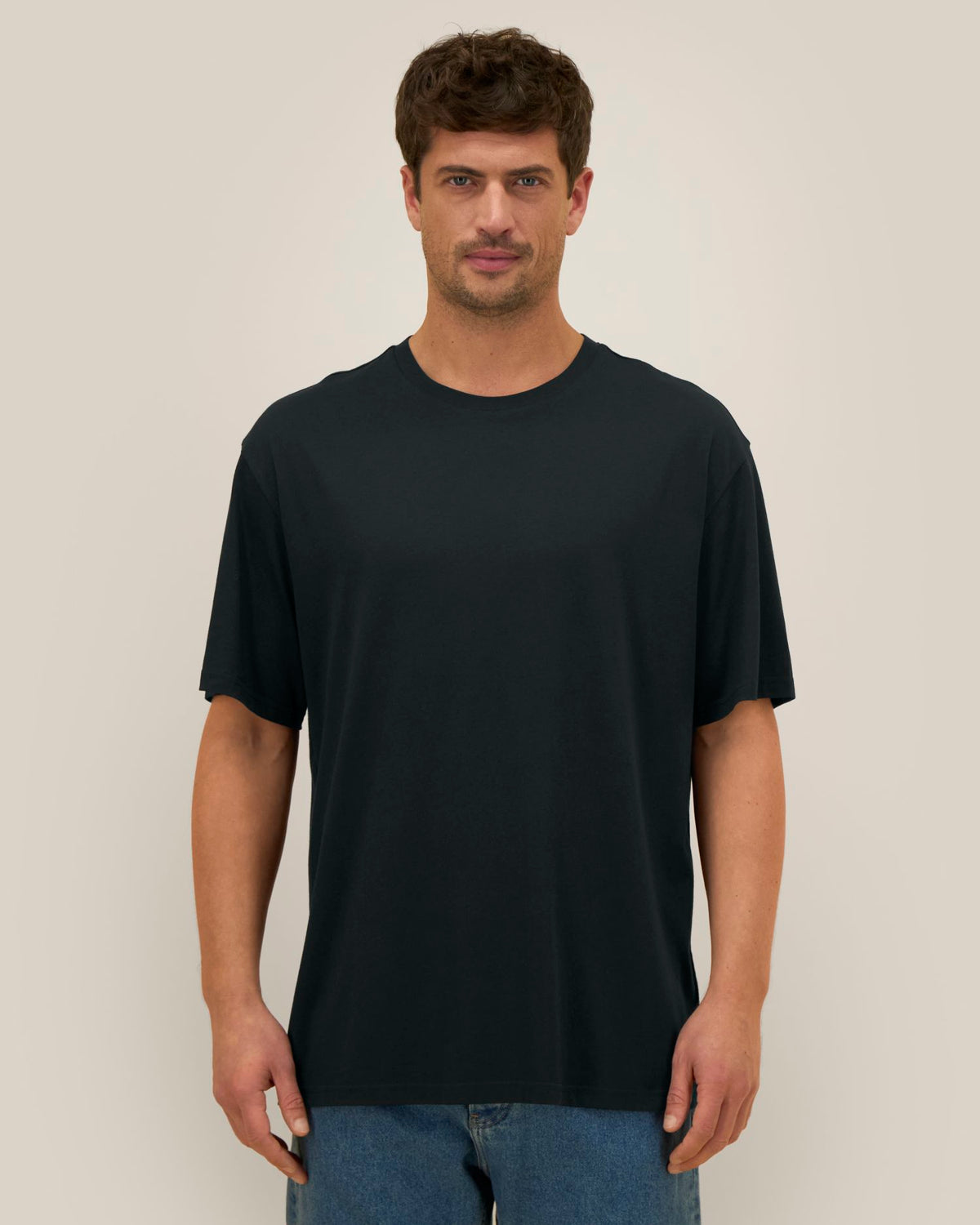 Black - C002
