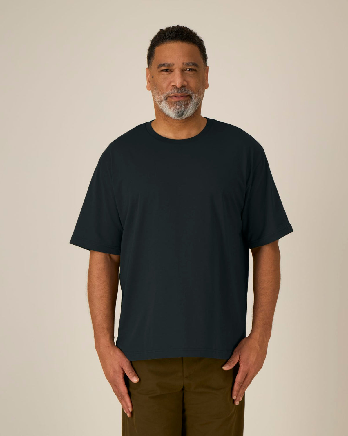 Black - C002