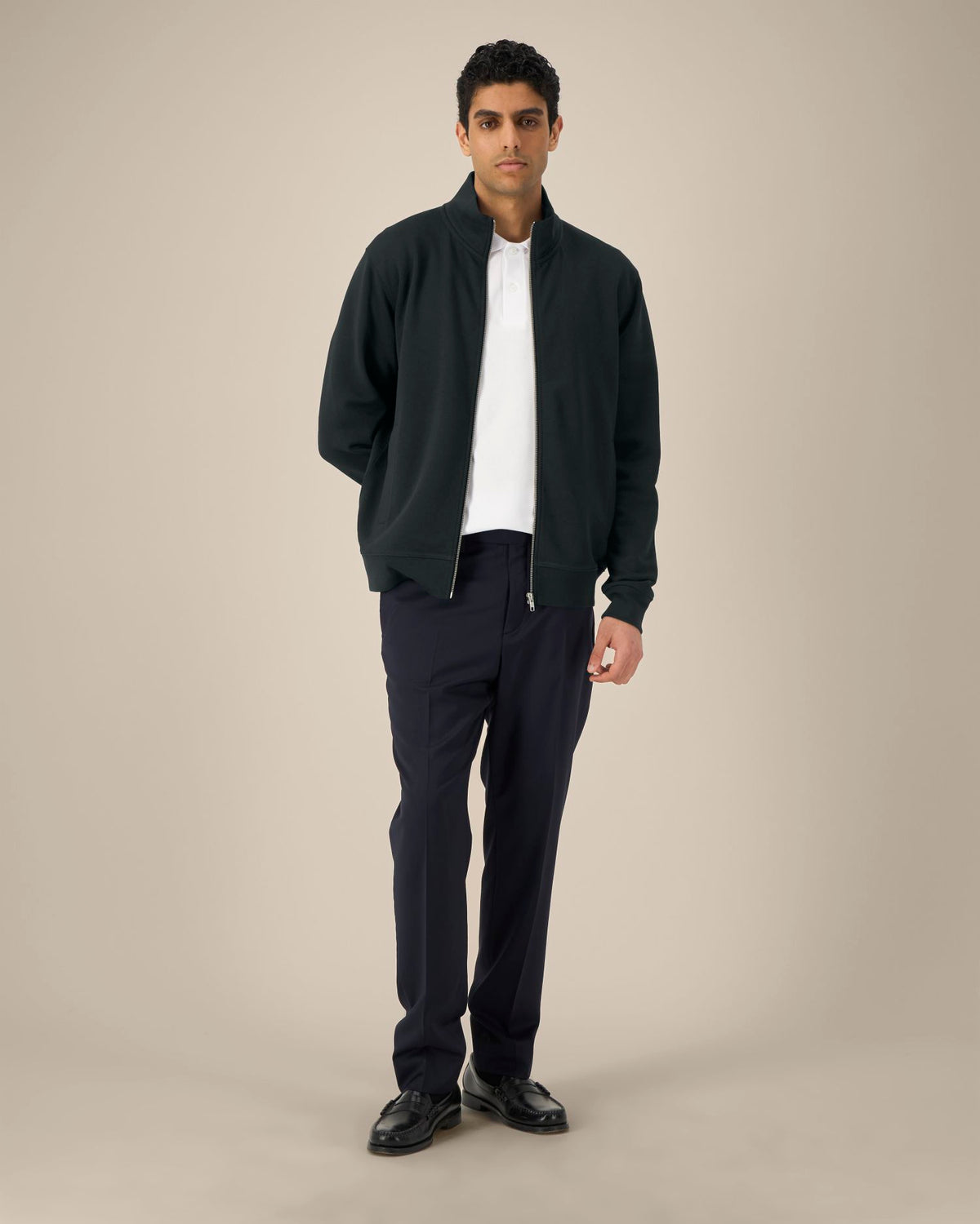 Black - C002