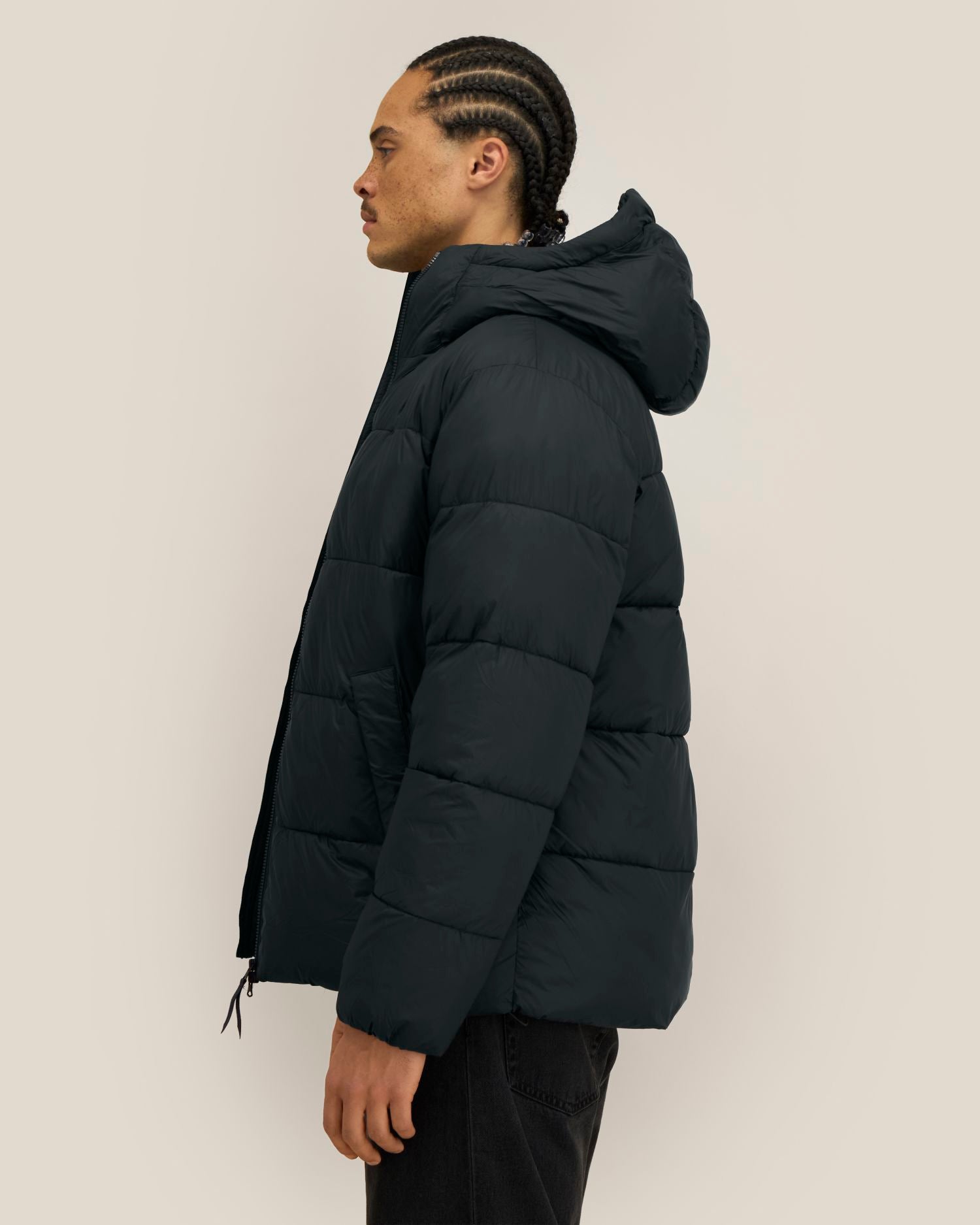Black - C002