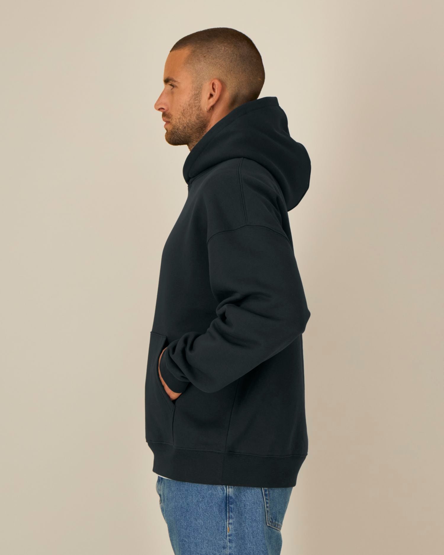 Black - C002