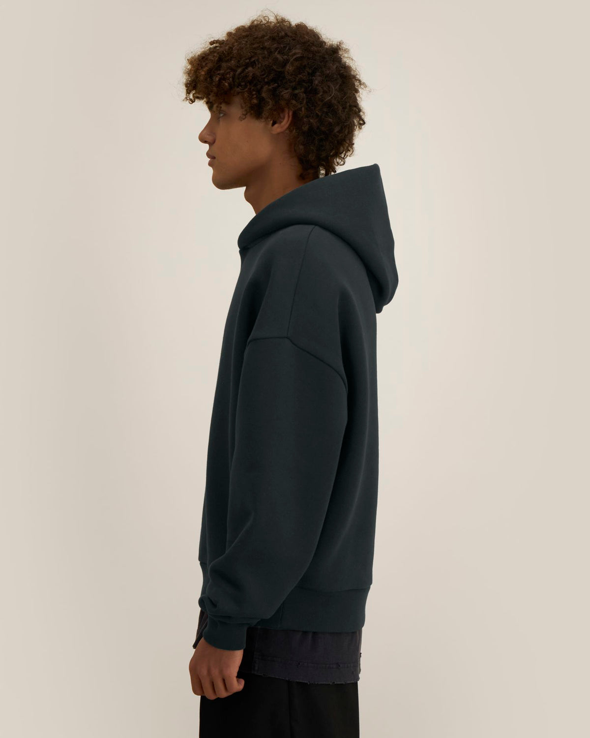 Black - C002