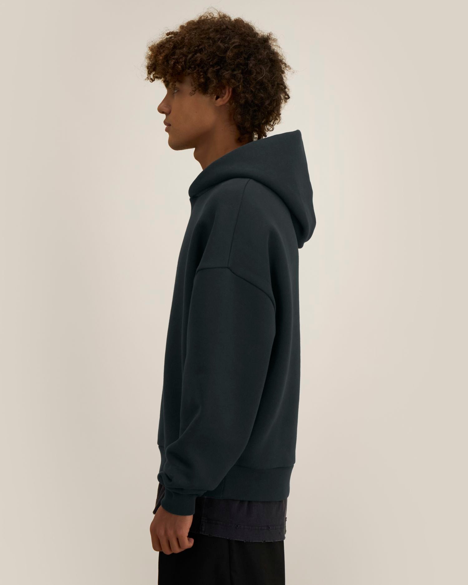 Black - C002