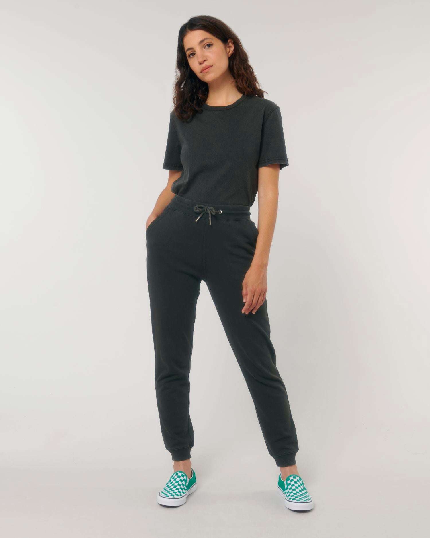 G. Dyed Black Rock - C140