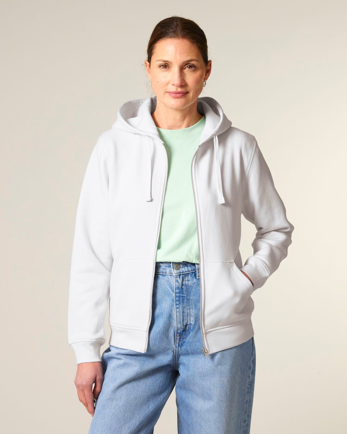 White - C001