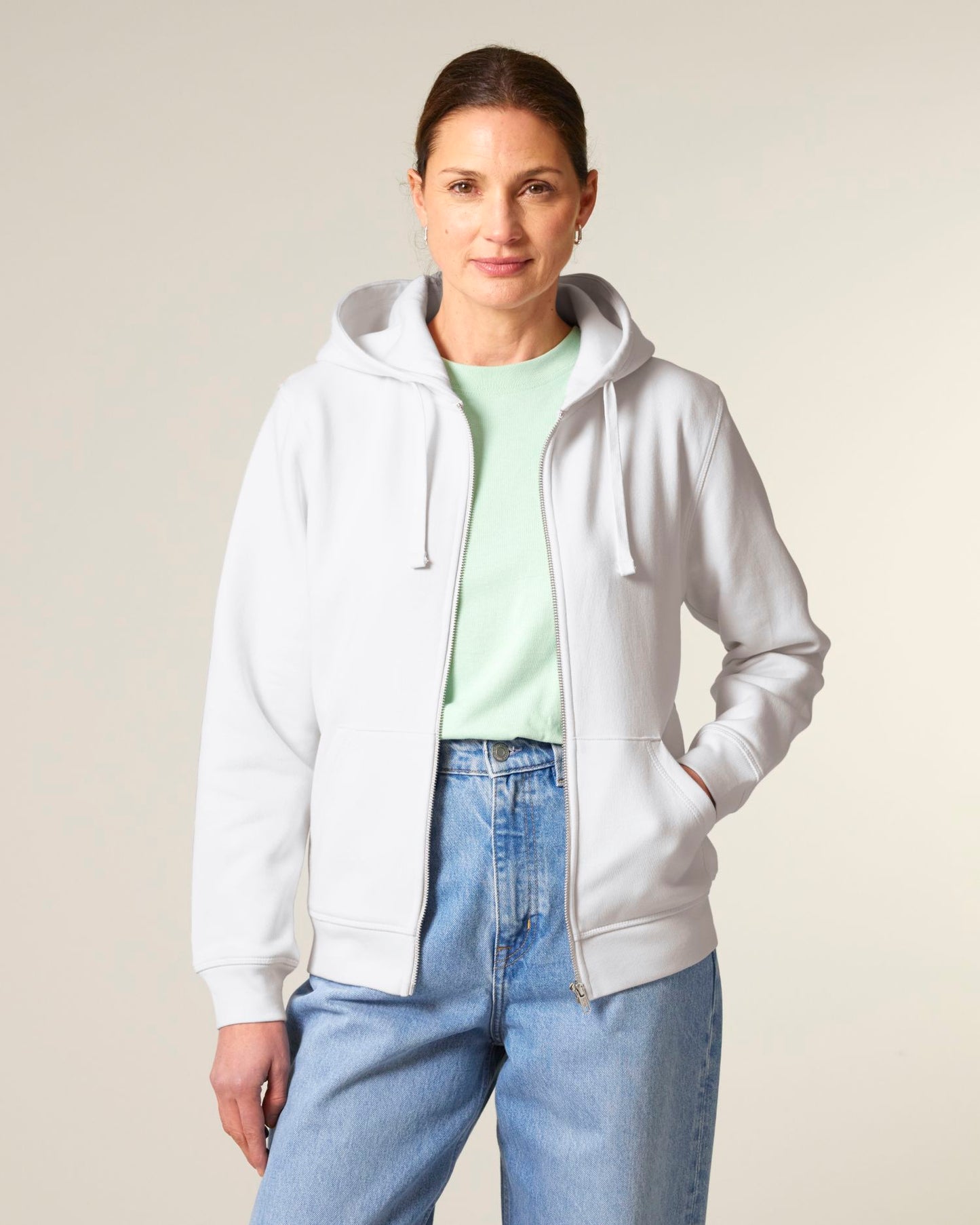 White - C001
