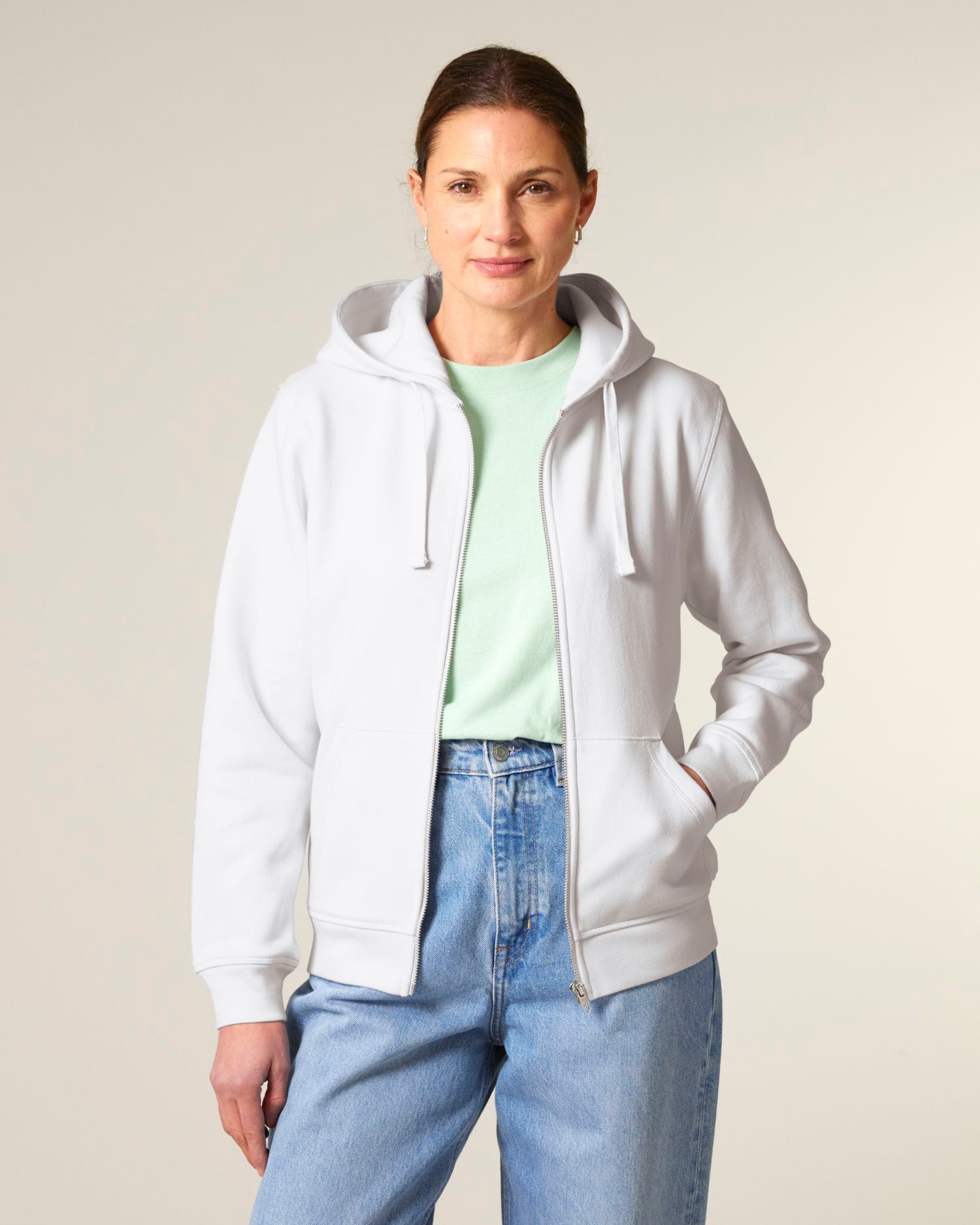 White - C001