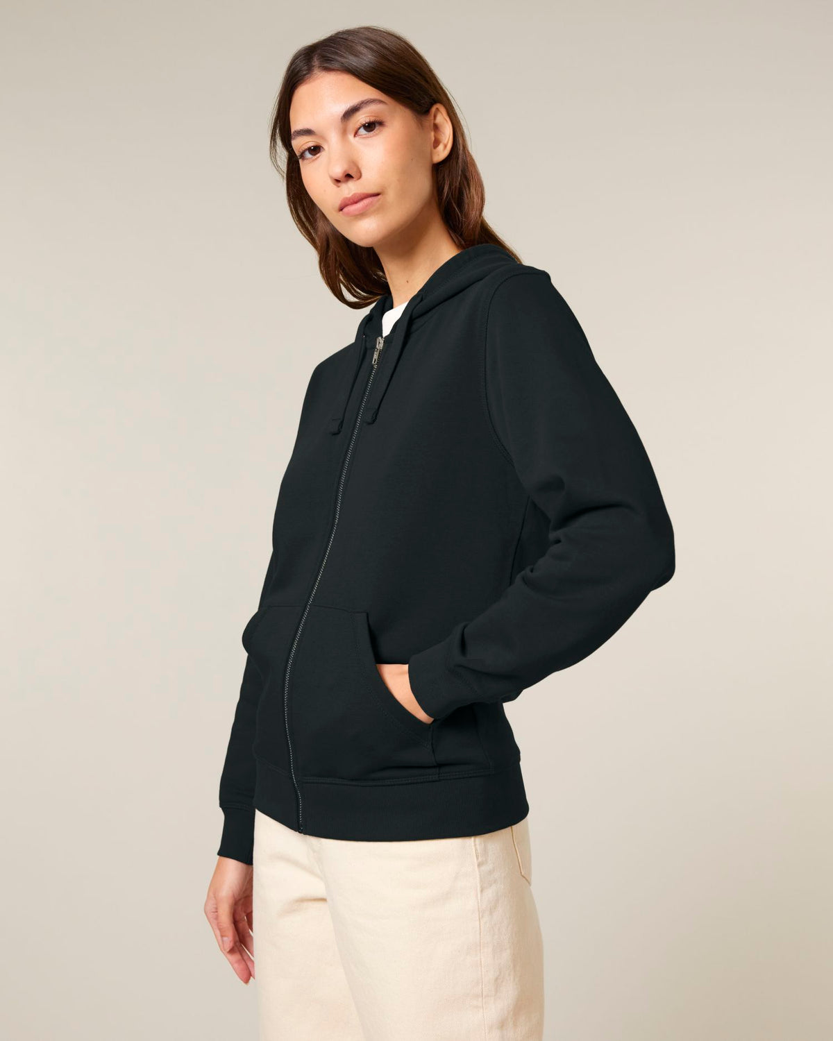 Black - C002