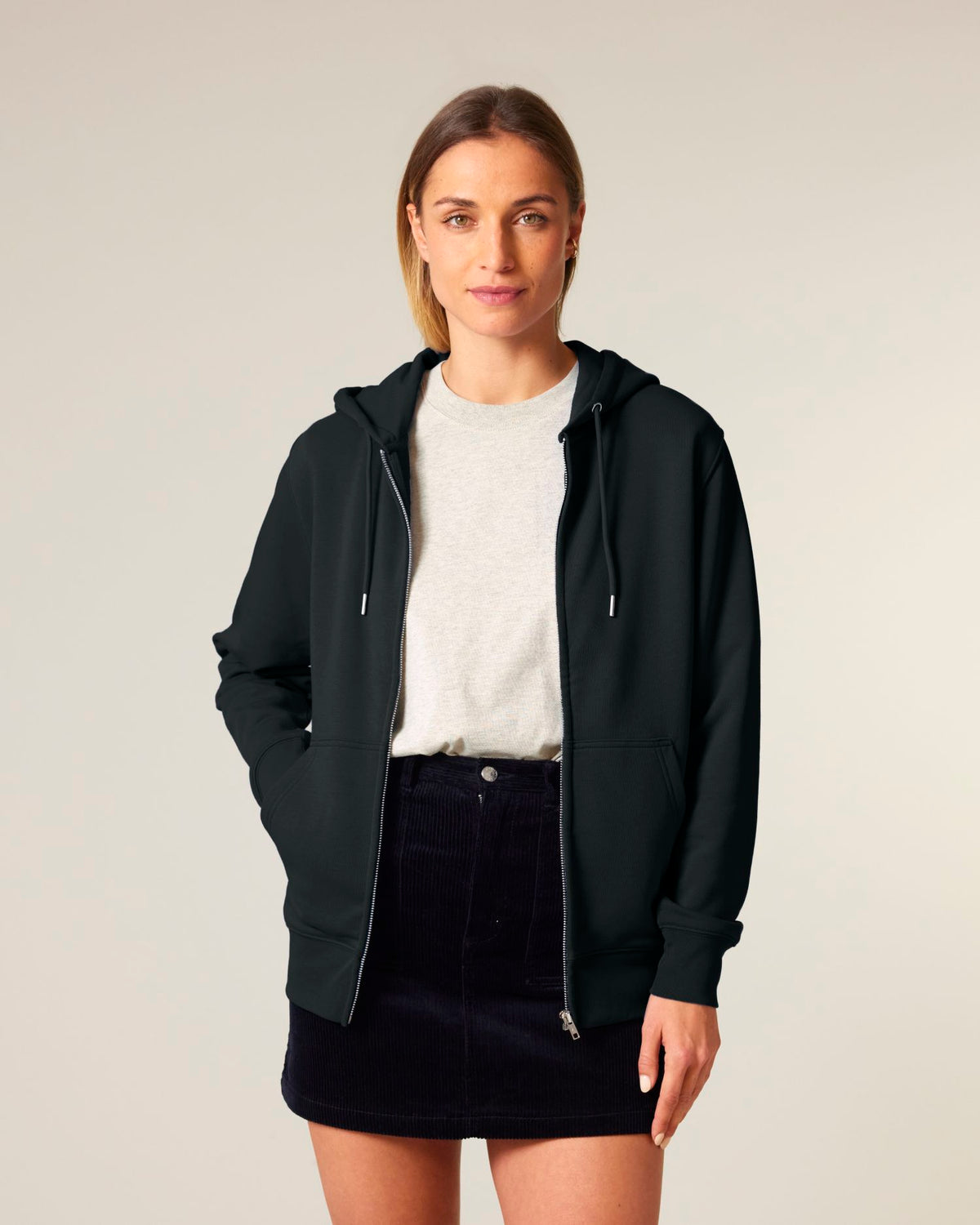 Black - C002