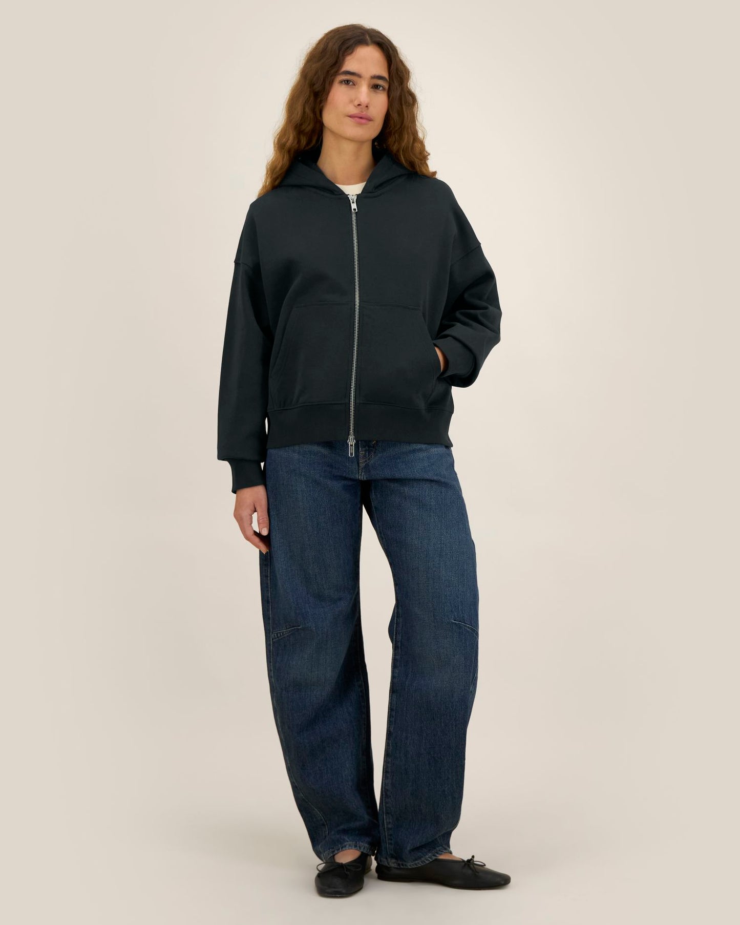 Black - C002