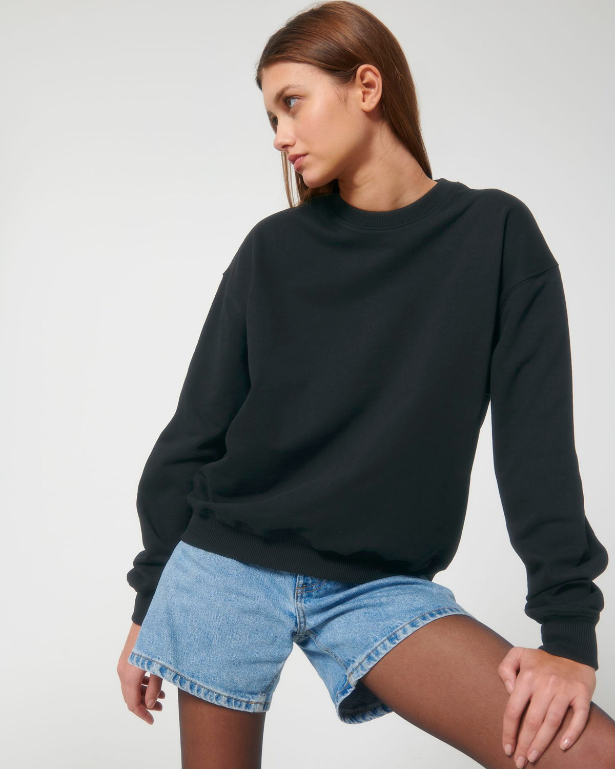 Black - C002