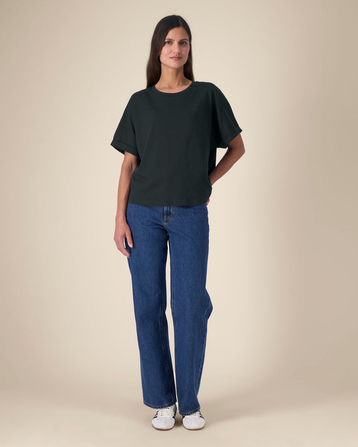 Black - C002