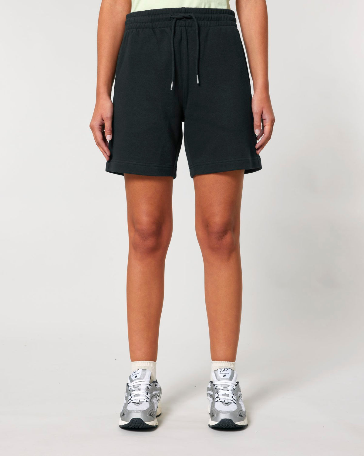 Black - C002