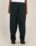 Black - C002