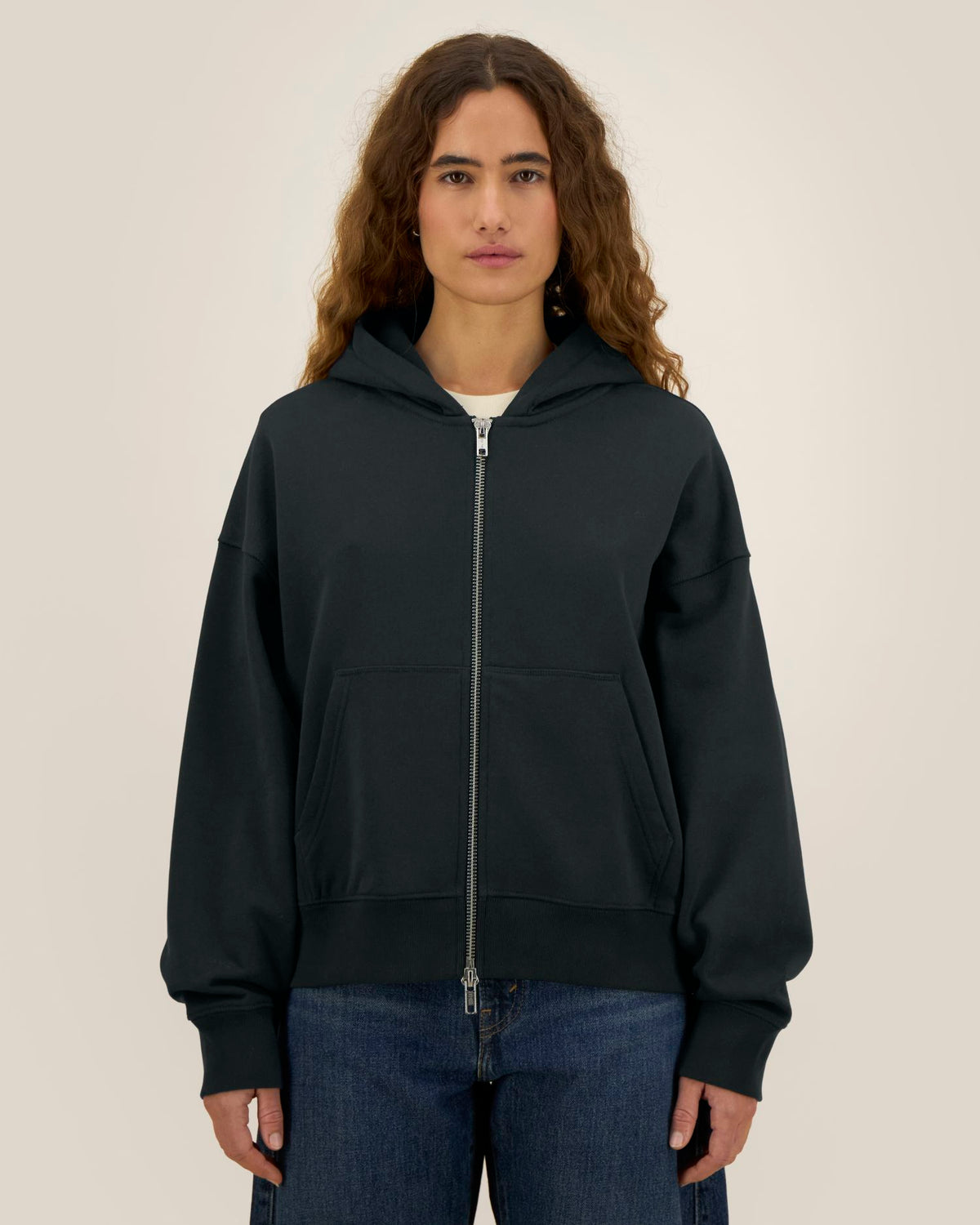 Black - C002