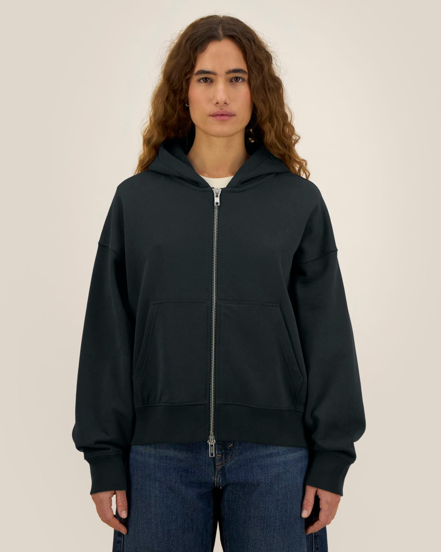 Black - C002