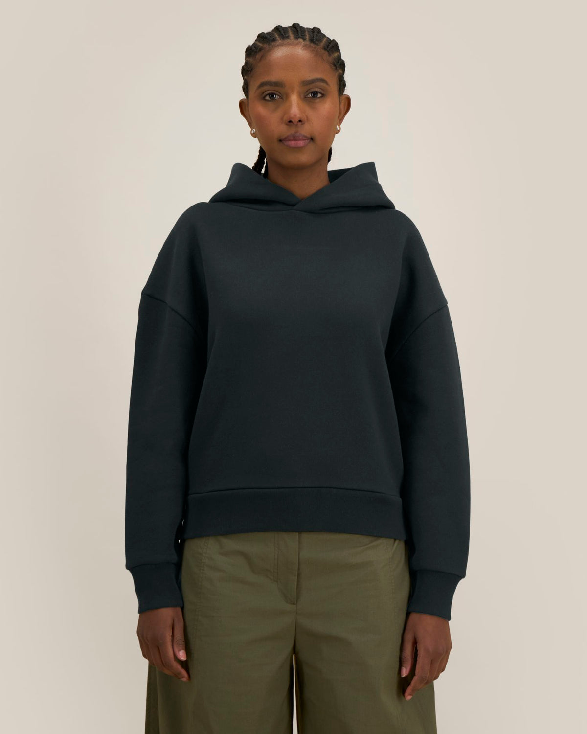 Black - C002