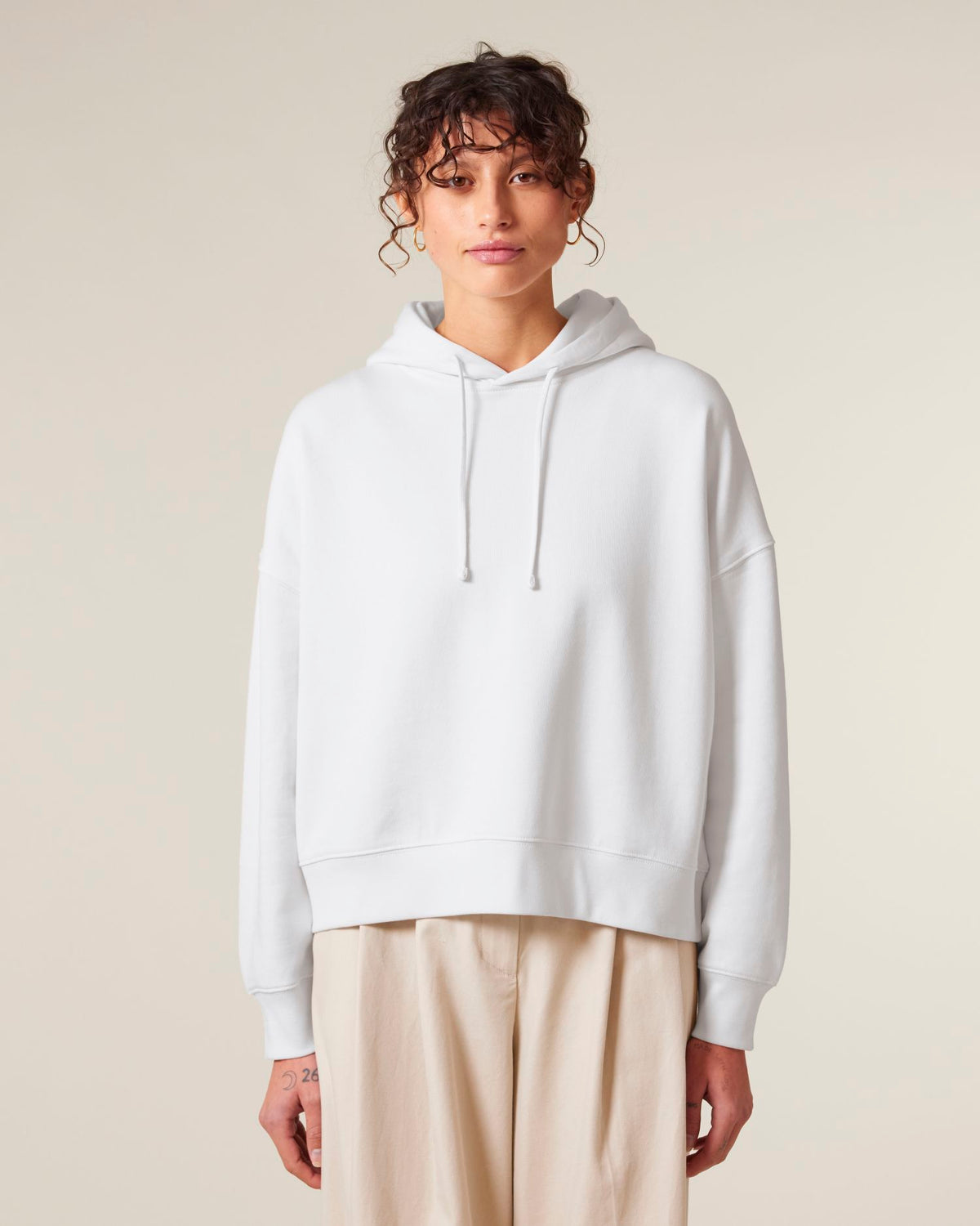 White - C001