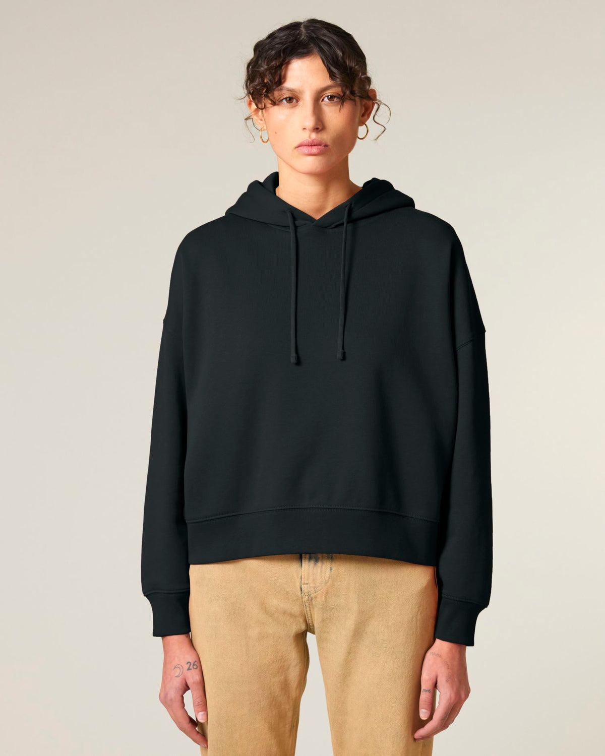 Black - C002