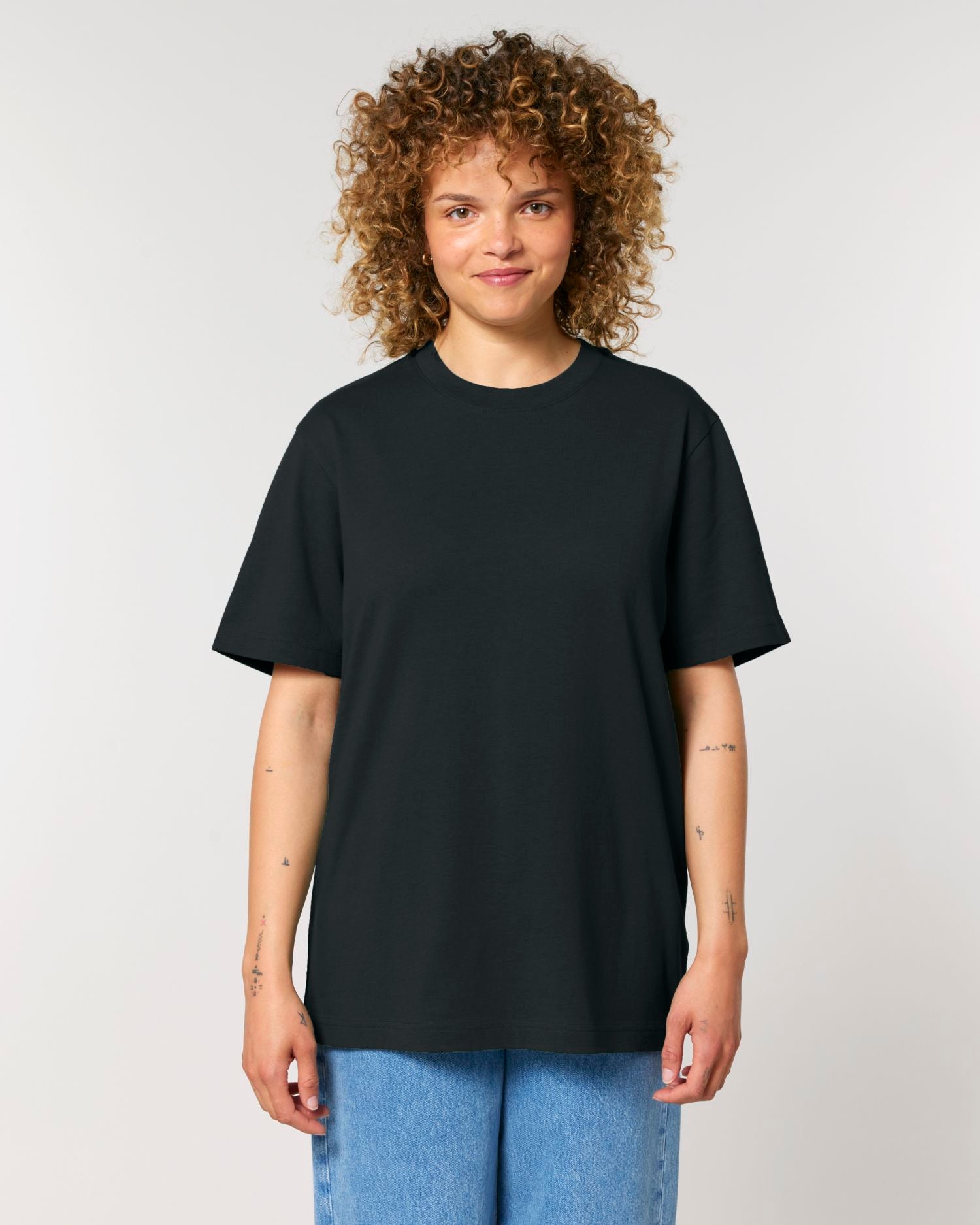 Black - C002
