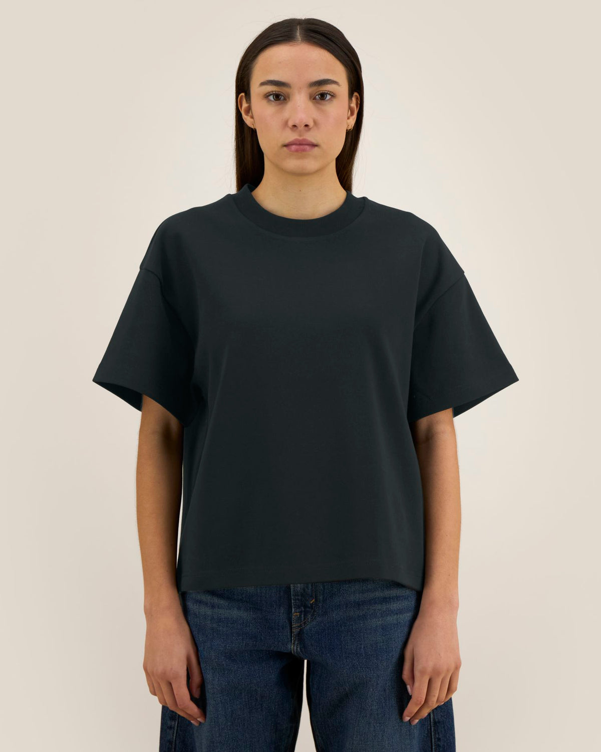Black - C002