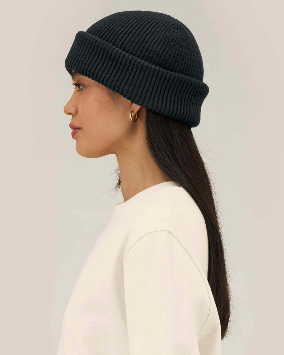 Black - C002