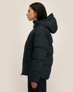 Black - C002