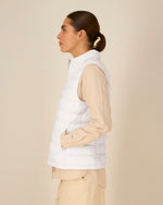 Off White - C018