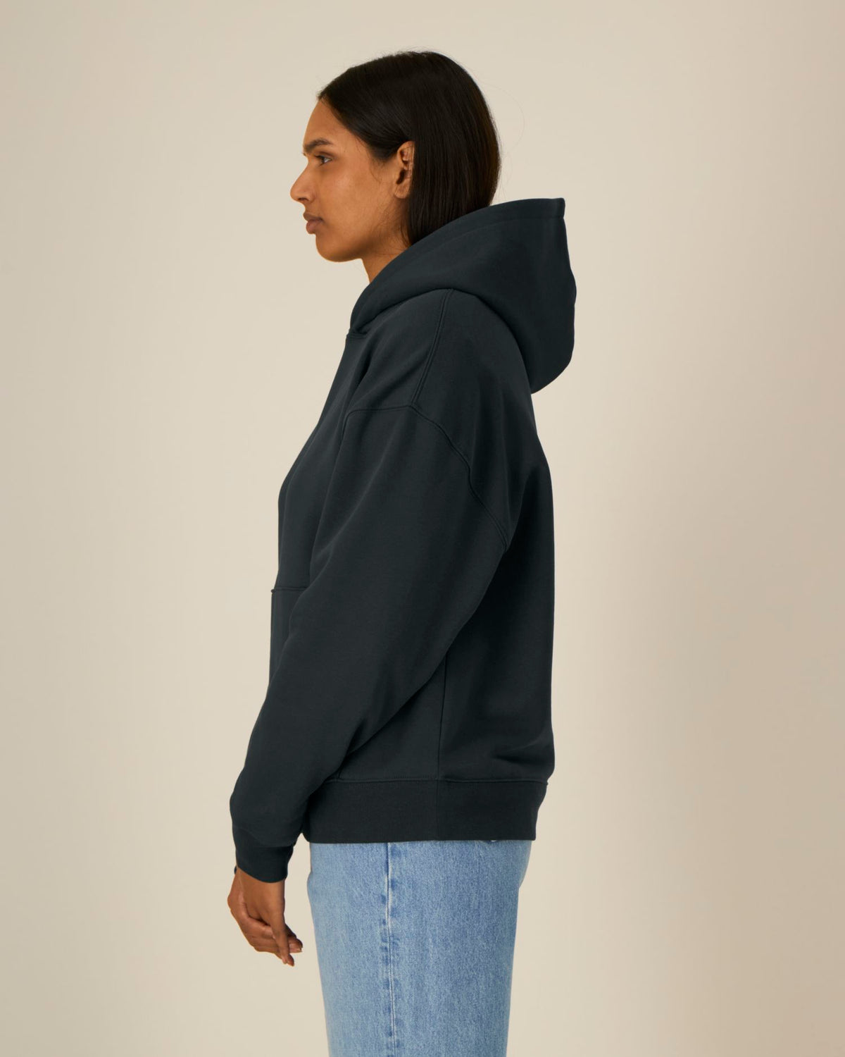 Black - C002
