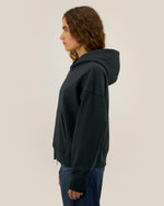 Black - C002