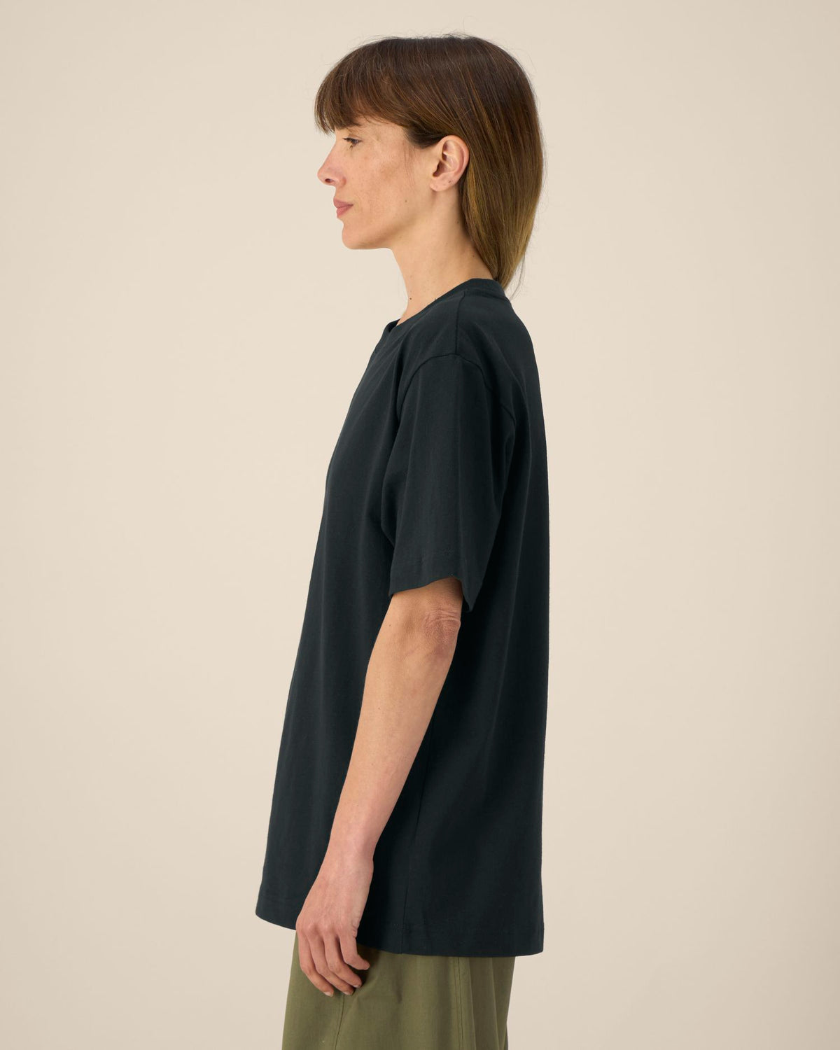 Black - C002